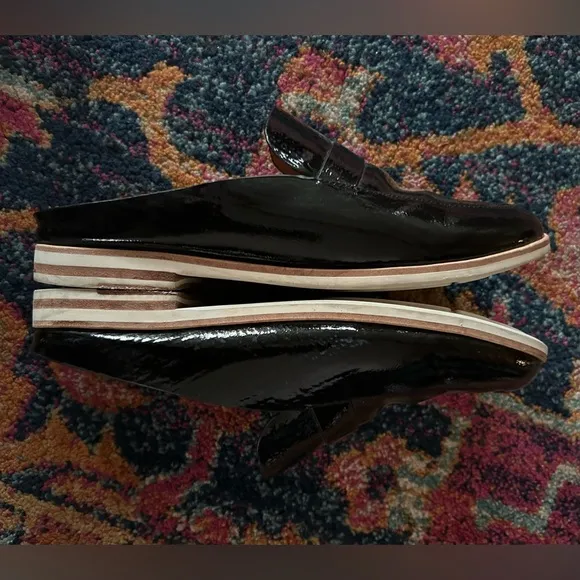 gentle souls by Kenneth Cole | Women’s black patents leather slip on loafers 8.5