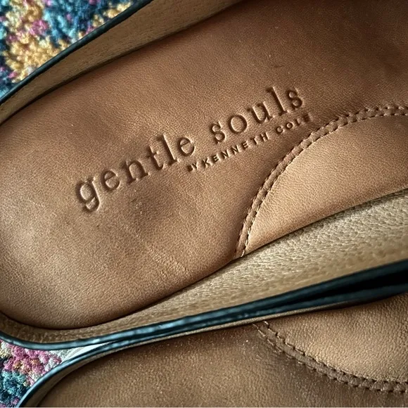gentle souls by Kenneth Cole | Women’s black patents leather slip on loafers 8.5