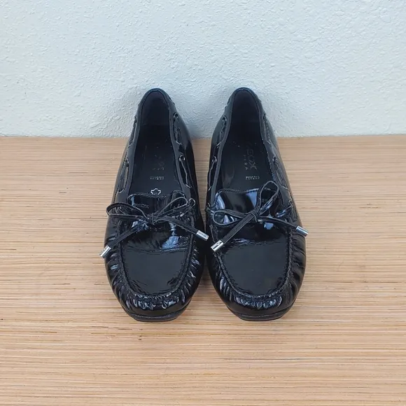 Geox Respira Women’s Black Patent Leather Loafers Size 38  7.5 - 8