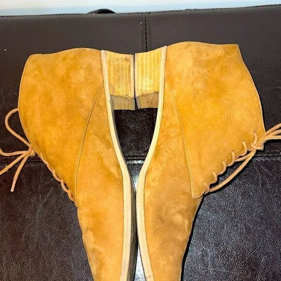 G.H. Bass &amp; Co. Camilla Tan Suede Heeled Ankle Boots Sz 10