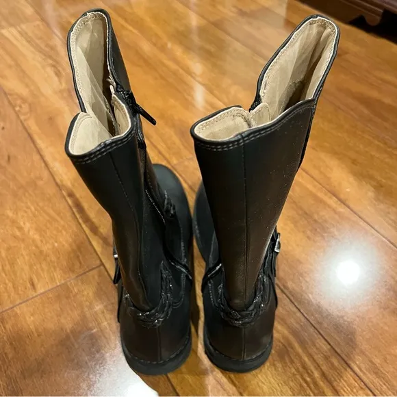 Girl’s Size 4 Black Leather Boots