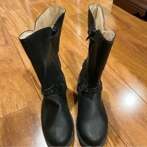Girl’s Size 4 Black Leather Boots