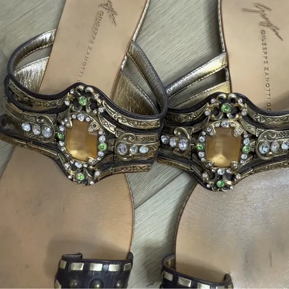 Giuseppe Zanotti Flat Slide Sandals Size 39 Brown Leather Ring Toe Gold Gems
