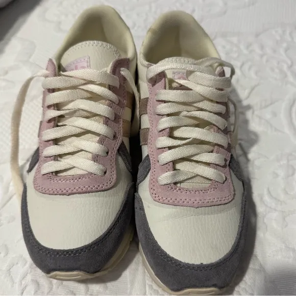 Gola Daytona Four Quadrant Pink and Gold Retro Sneakers with Classic