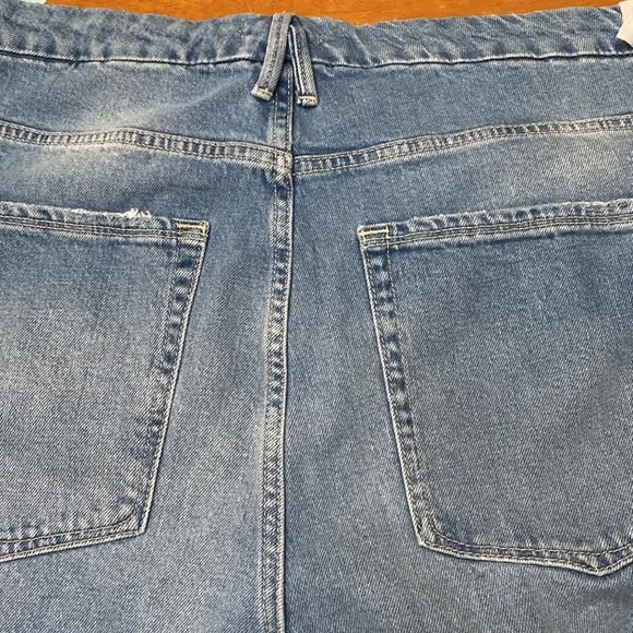 Good American Classic High Rise Bootcut Distressed Jean