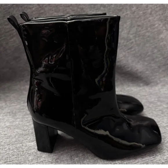 Good American Women’s Black Patent Leather Mid Boots Slip On Block Heel Size 9M