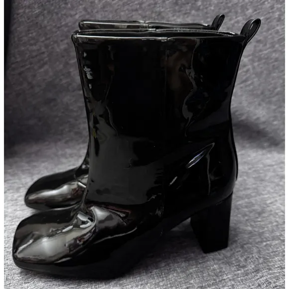 Good American Women’s Black Patent Leather Mid Boots Slip On Block Heel Size 9M