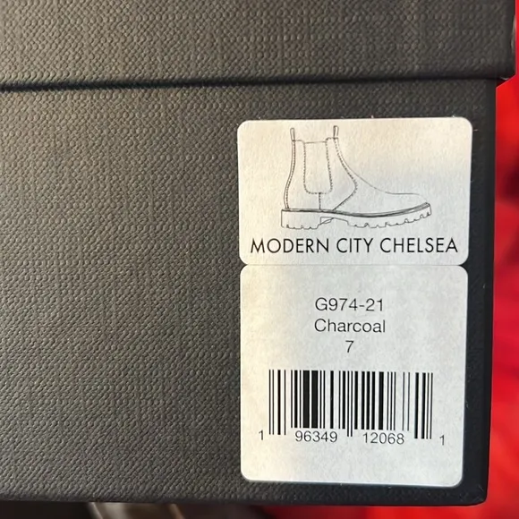 Good Man Brand Distressed Charcoal Suede Chelsea Lug Boots, Size 7