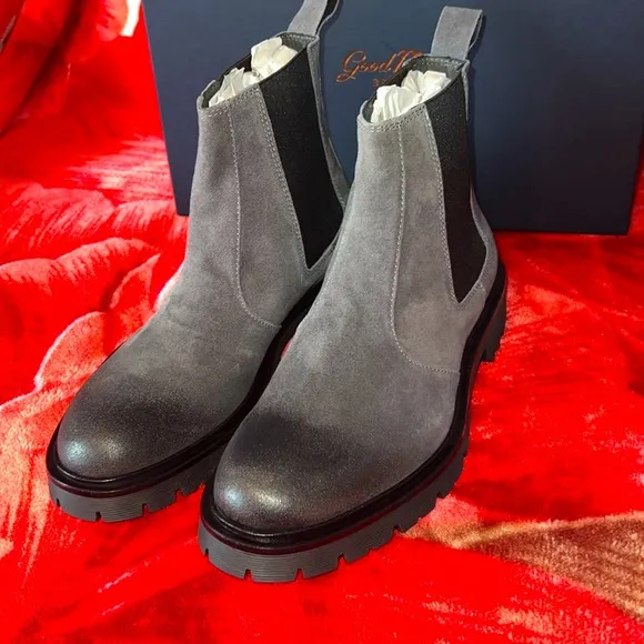 Good Man Brand Distressed Charcoal Suede Chelsea Lug Boots, Size 7