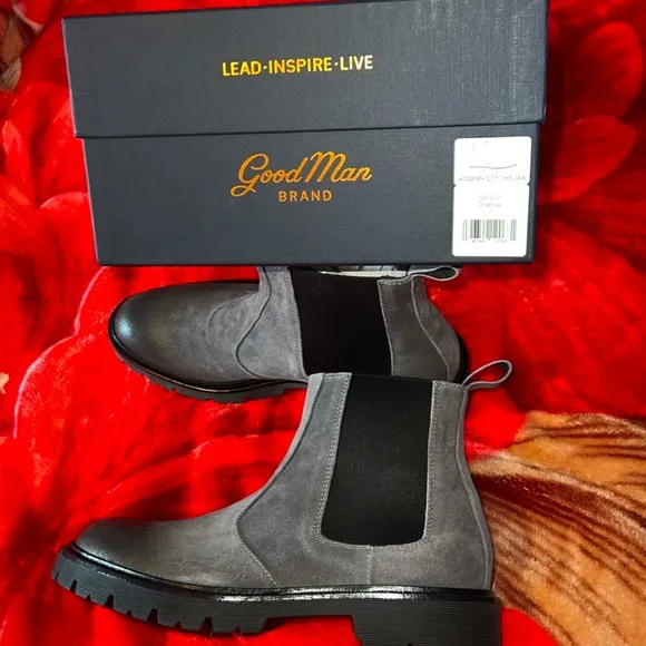 Good Man Brand Distressed Charcoal Suede Chelsea Lug Boots, Size 7