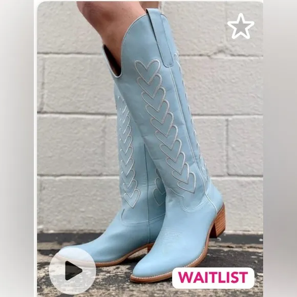 GORGEOUS NWT light blue cowboy boots w/ heart &amp; bow detail