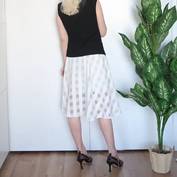 Greylin White Circle Knee-length Skirt