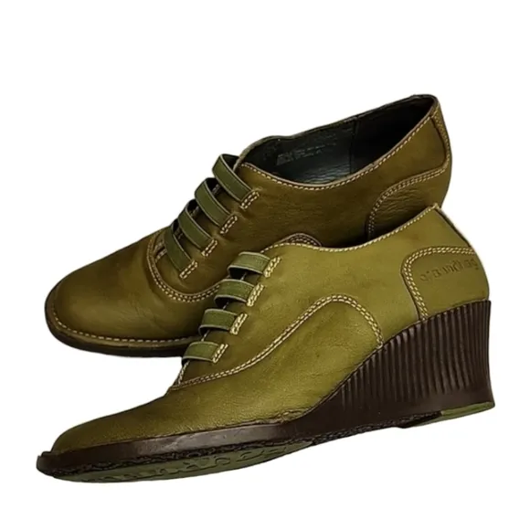 Groundhog Portugal Olive Green Leather Booties 37 7 Wedge Boots Heels Oxfords