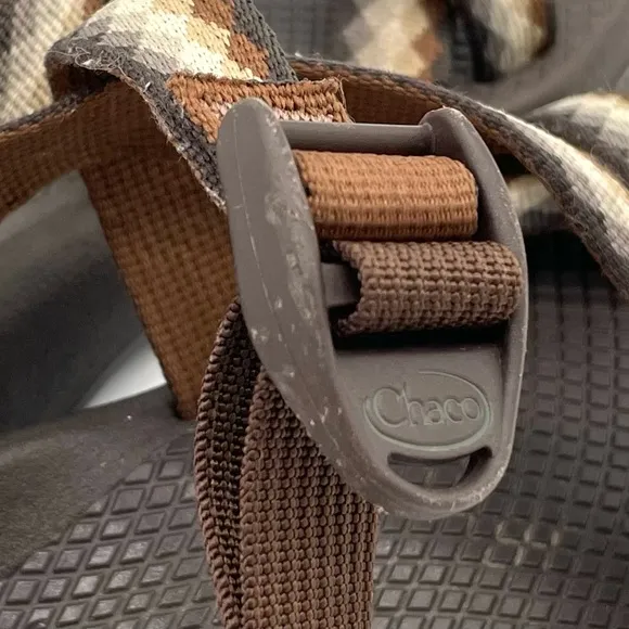 GUC Chaco Women Adjustable Strap Vibram Sole Classic Sandals in Brown W5