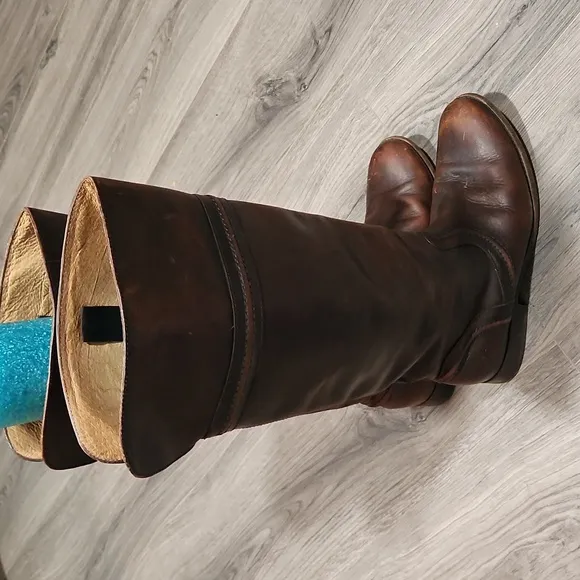 GUC Quality FRYE Tall Riding Pull On Choc Brown Boots