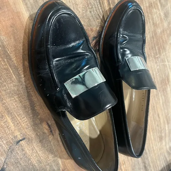 Gucci Black Leather Loafers for women