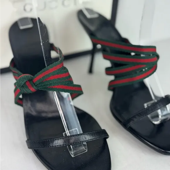 Gucci Black Red/Green Sandals with Multi-Strap Design Size 38.
