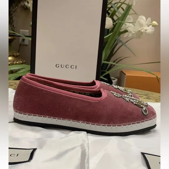 Gucci Pink Velvet Loafers with Metallic Embellishment