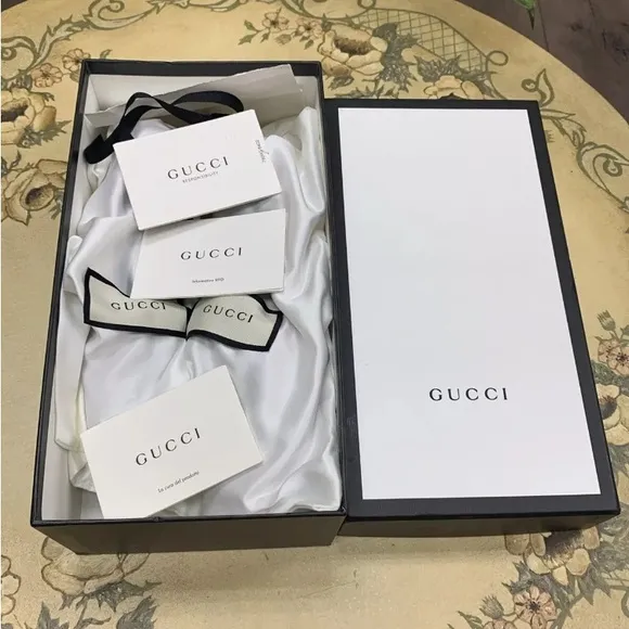 Gucci Pink Velvet Loafers with Metallic Embellishment