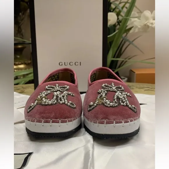 Gucci Pink Velvet Loafers with Metallic Embellishment
