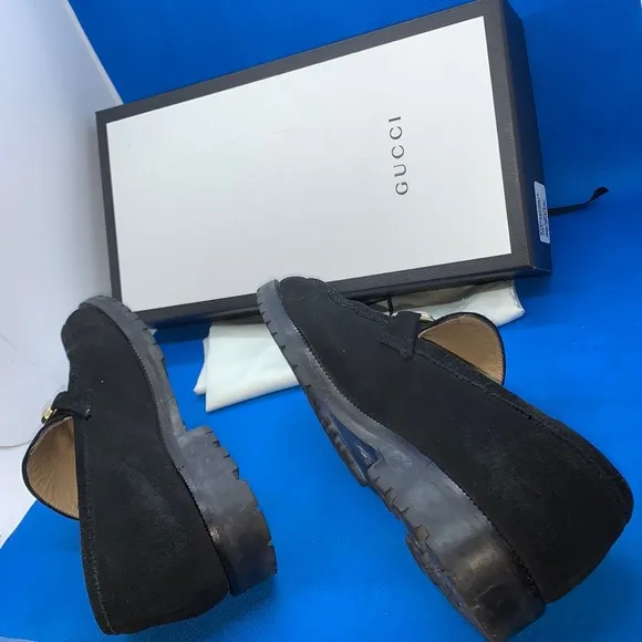 Gucci vintage Horsebit black leather loafer 6 1/2 B