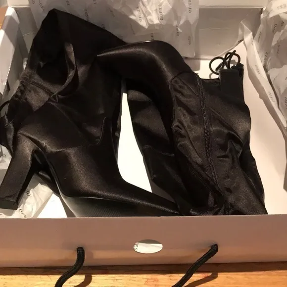 GUESS Black Angeley thighhigh boots, size 7.5