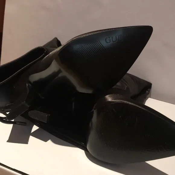 GUESS Black Angeley thighhigh boots, size 7.5