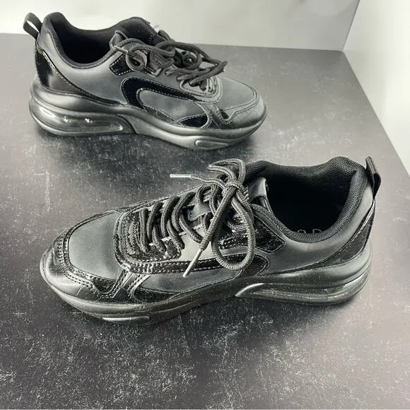 Guess Women's Fever Sneakers Black Sz 5.5