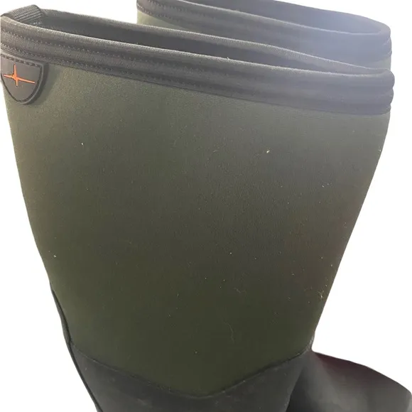 Habit waterproof boots. Mens size 7