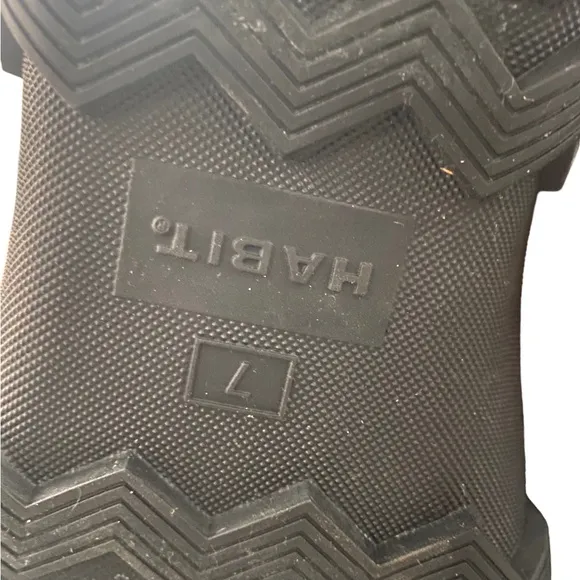 Habit waterproof boots. Mens size 7