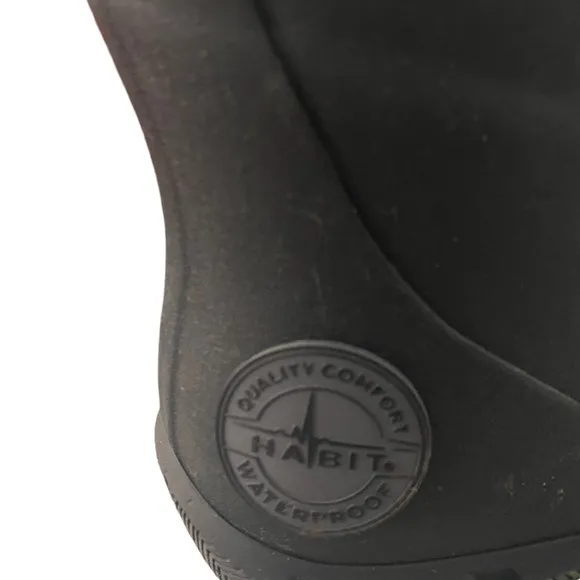 Habit waterproof boots. Mens size 7
