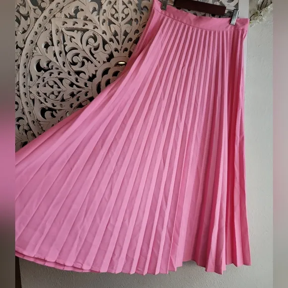 H&amp;M HOT PINK A-LINE PLEATED SIDE ZIPPER MIDI SKIRT WOMEN'S SIZE 8