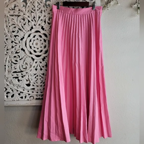 H&amp;M HOT PINK A-LINE PLEATED SIDE ZIPPER MIDI SKIRT WOMEN'S SIZE 8