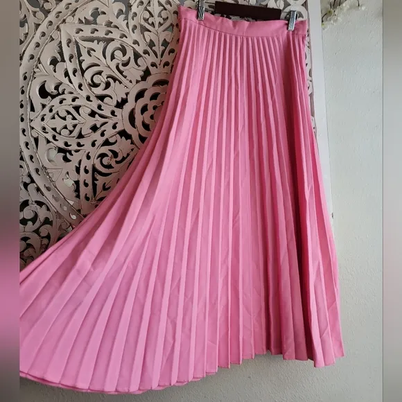 H&amp;M HOT PINK A-LINE PLEATED SIDE ZIPPER MIDI SKIRT WOMEN'S SIZE 8