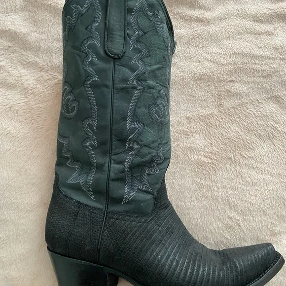 Hand made high-quality leather Denver Mountain Boot Company women’s boots