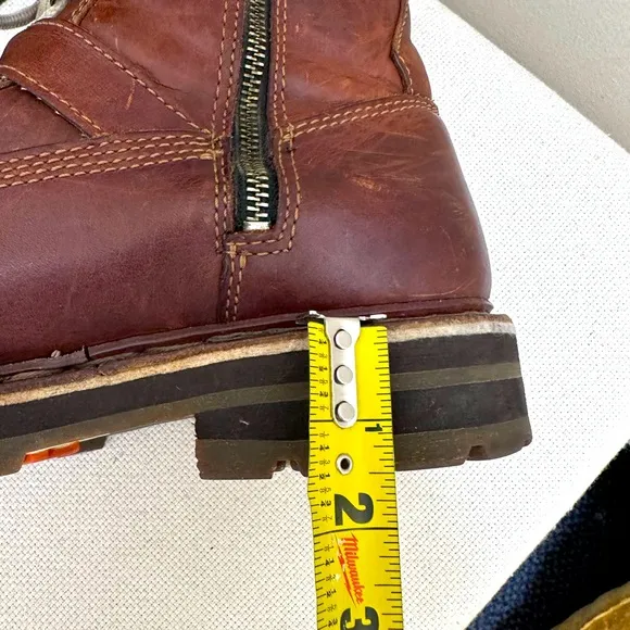 HARLEY DAVIDSON MEN'S LEATHER BOOTS- scuffs on leather (see pics) overall GREAT!