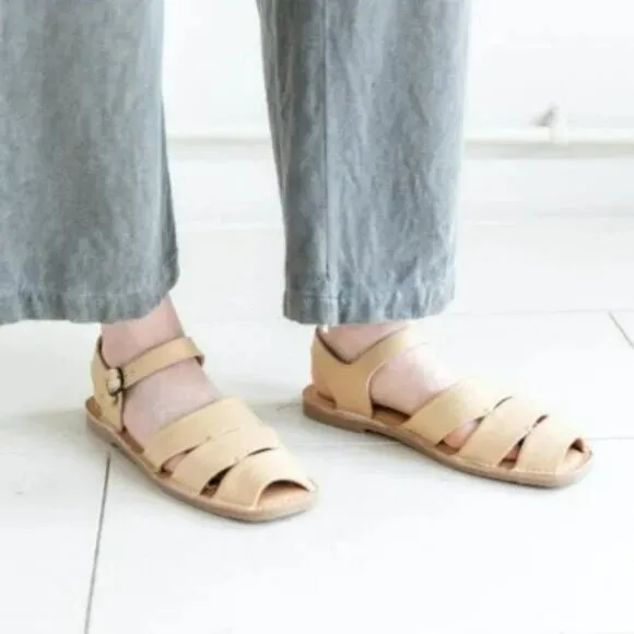 Hereu Beige Morella Flat Sandals