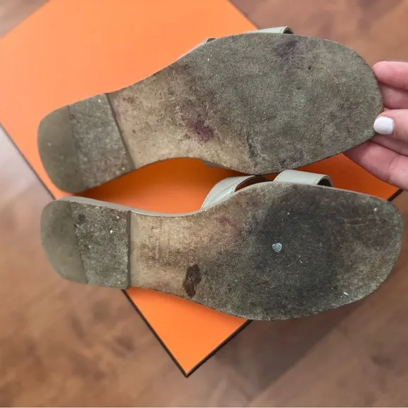 Hermes Oran Sandals - beige