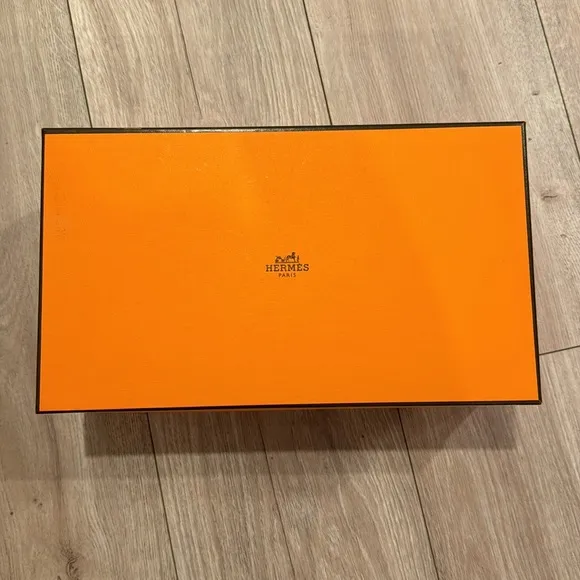 Hermes sandals in black color