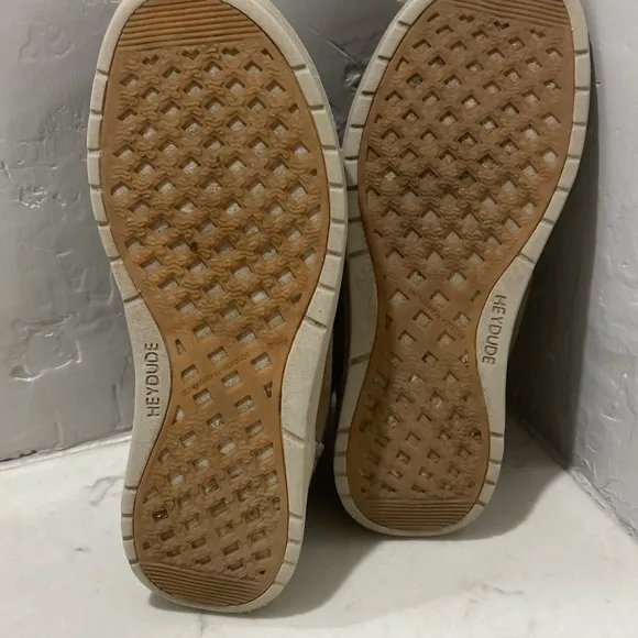 Hey Dude Eloise Suede Womens Boots Size 6 Slip On Fossil Brown Moccasin Style