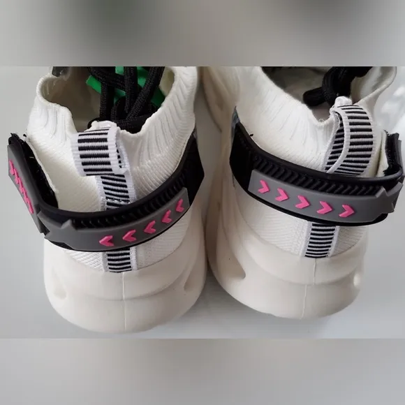 High Fashion Men’s Sneakers | NIB | Available in 3 Colors | Various Sizes