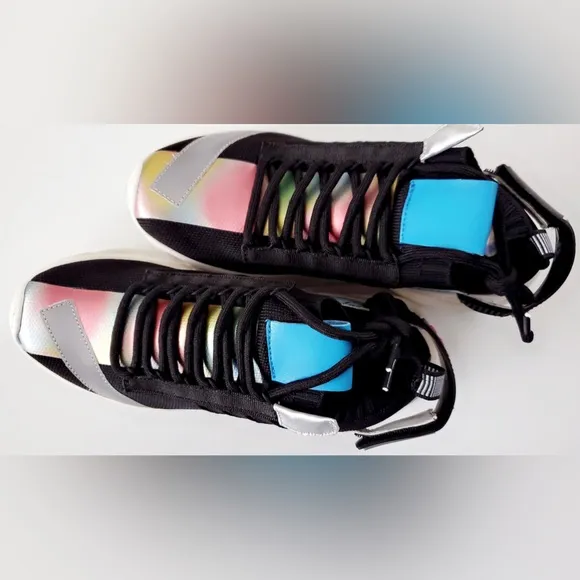 High Fashion Men’s Sneakers | NIB | Available in 3 Colors | Various Sizes