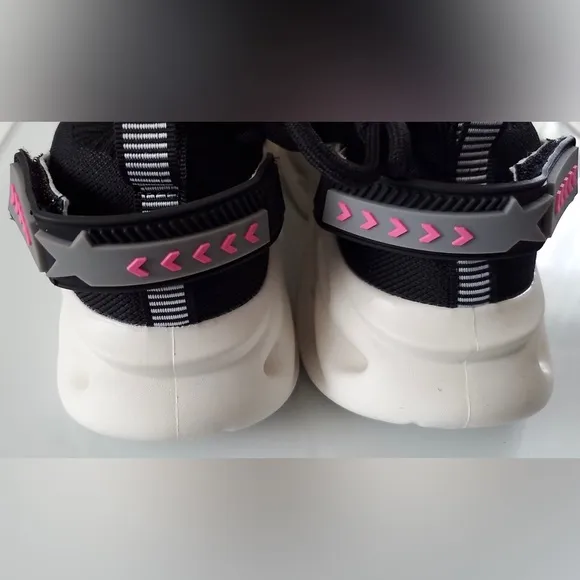 High Fashion Men’s Sneakers | NIB | Available in 3 Colors | Various Sizes