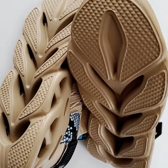 High Fashion Men’s Sneakers | NIB | Available in 3 Colors | Various Sizes