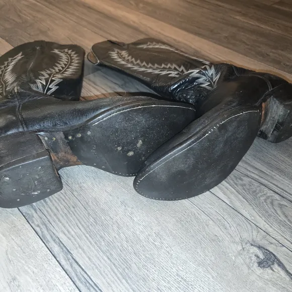 Hondo Black Leather Cowboy Boots 11D  Made In Mexico Uppers Are 13&quot;