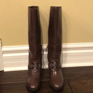 🌺HP🌺 “Miller “ Pull-On Tall Brown Leather Boot