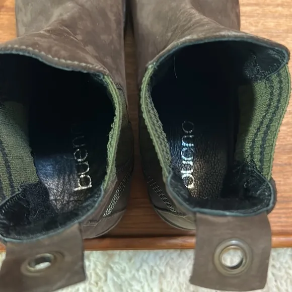 ✨HP!!✨ NWOT FP BUENO 41 Wanda style leather top boots with green-blue accent