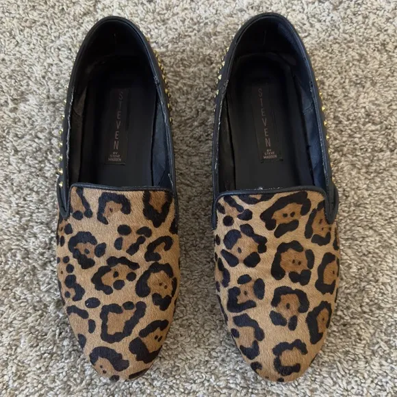 HTF Steven by Steve Madden women’s Studded Calf hair Leopard Loafers mules sz 8