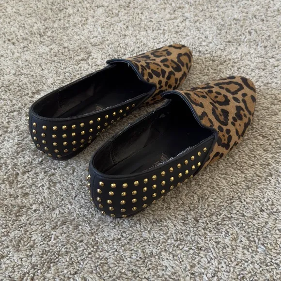 HTF Steven by Steve Madden women’s Studded Calf hair Leopard Loafers mules sz 8