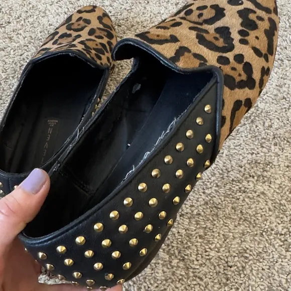 HTF Steven by Steve Madden women’s Studded Calf hair Leopard Loafers mules sz 8